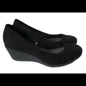 Rialto, GRACYN, slip on wedges sz 12W, NWT